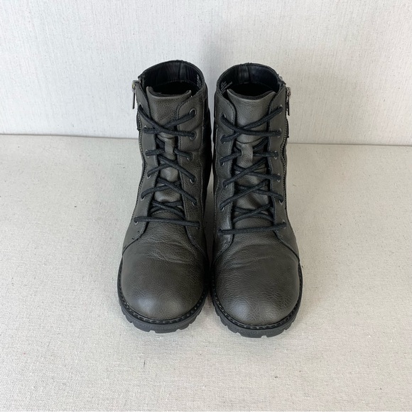 B.O.C.~Women’s ‘Godfrey’‎ Faux Leather Lug Sole Buckled Combat Boots~Sz 9.5 - Picture 3 of 12